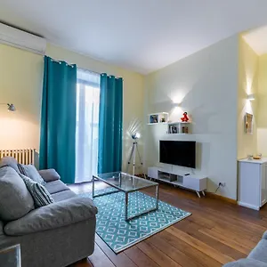 https://florence-quiet-apartment-with-private-garden.it-tuscanyhotel.com